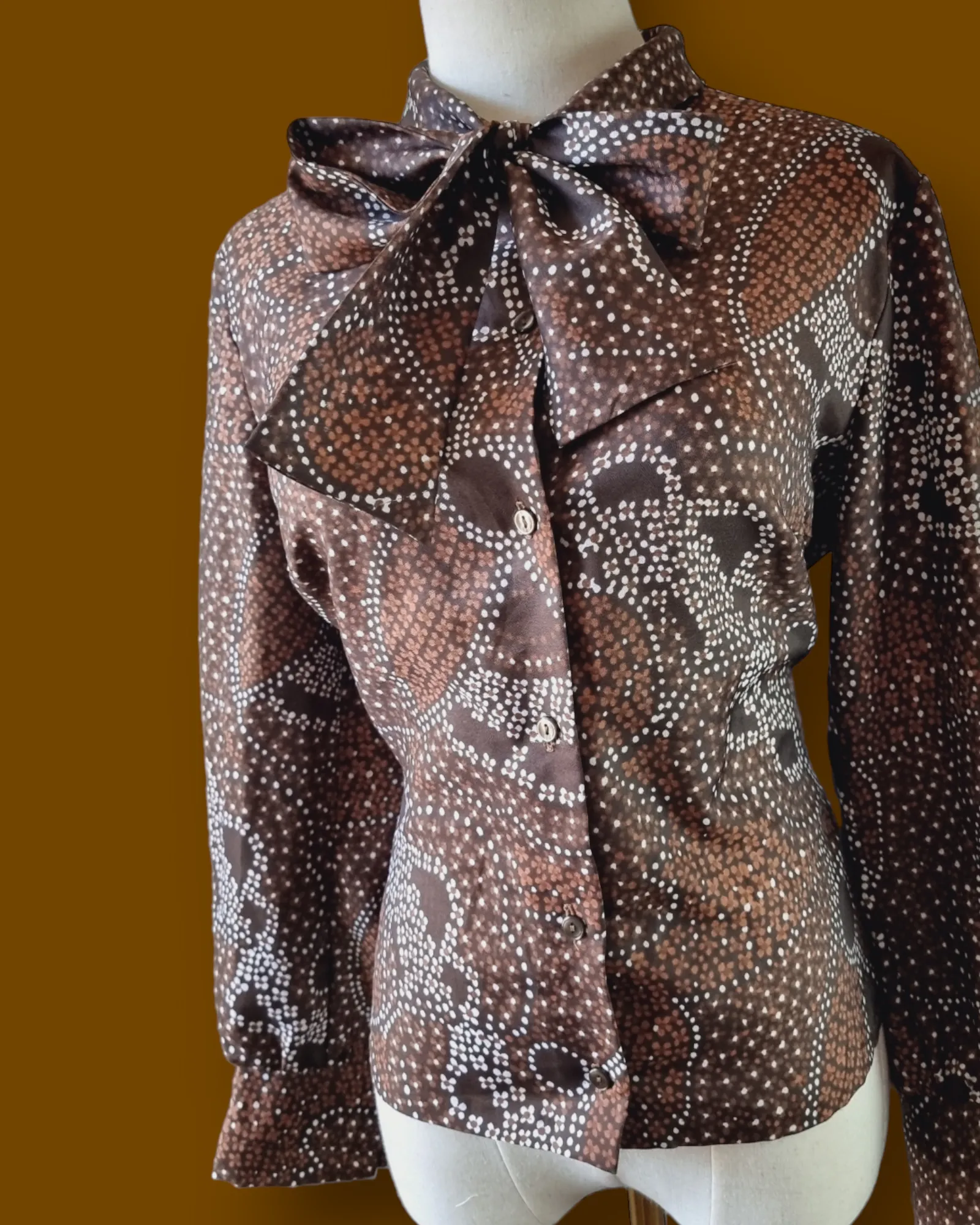 1970s Statement Pussy Bow Blouse L