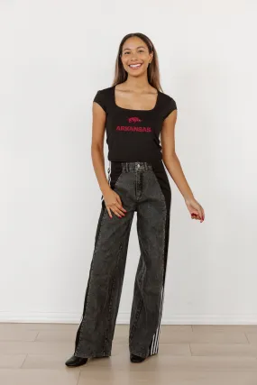 ARKANSAS RAZORBACKS LEGACY LOOK ROUND NECK 90'S CROP TEE BY MADI PREWETT TROUTT