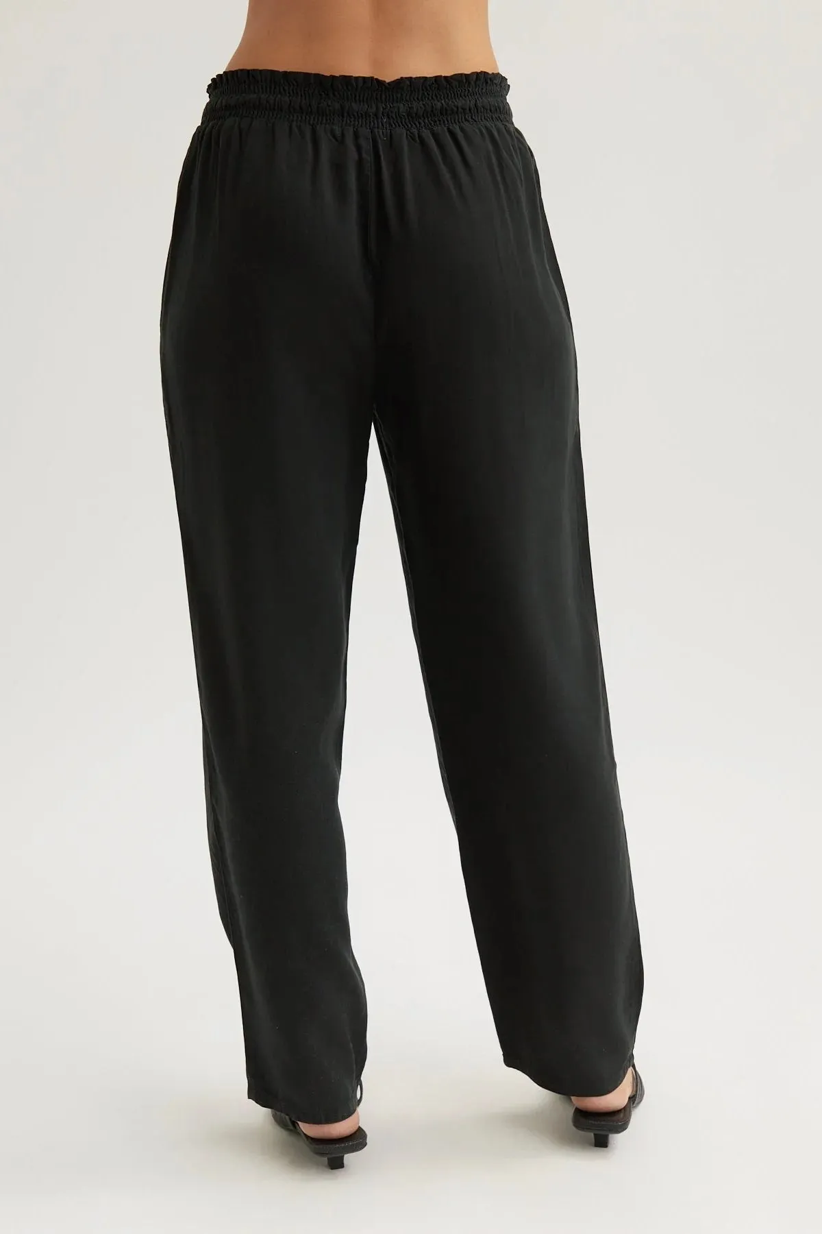 Bella Dahl Smocked Waist Pants