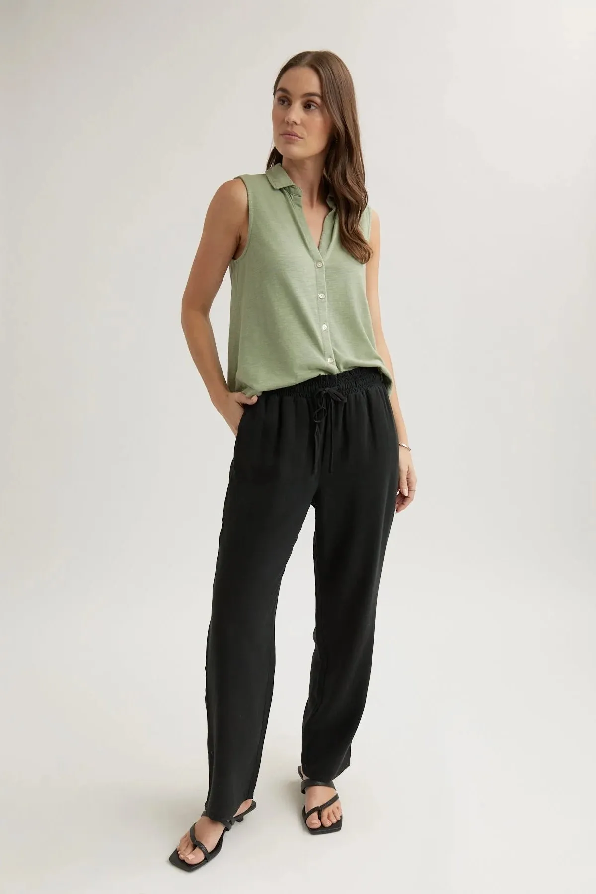 Bella Dahl Smocked Waist Pants