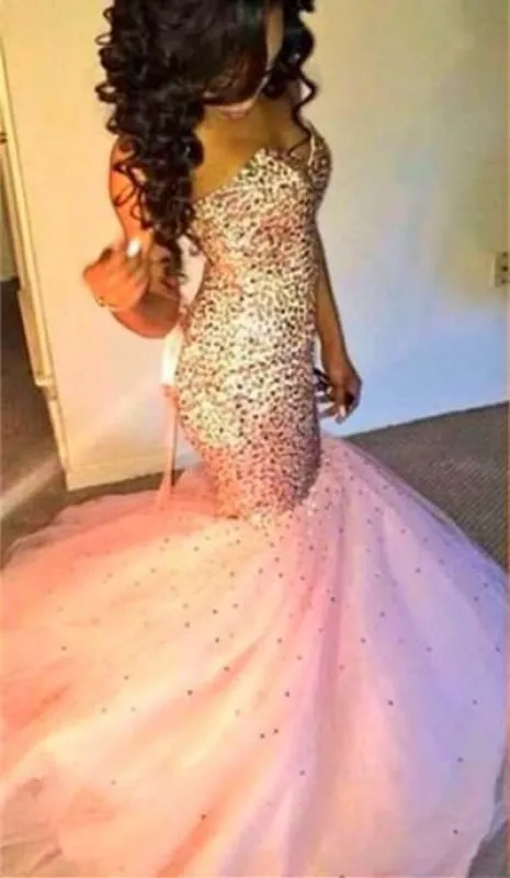 Bridelily Sweetherat Crystal Mermaid Lace-Up Evening Gown with Beadings Latstst 2019 Pink Prom Dress