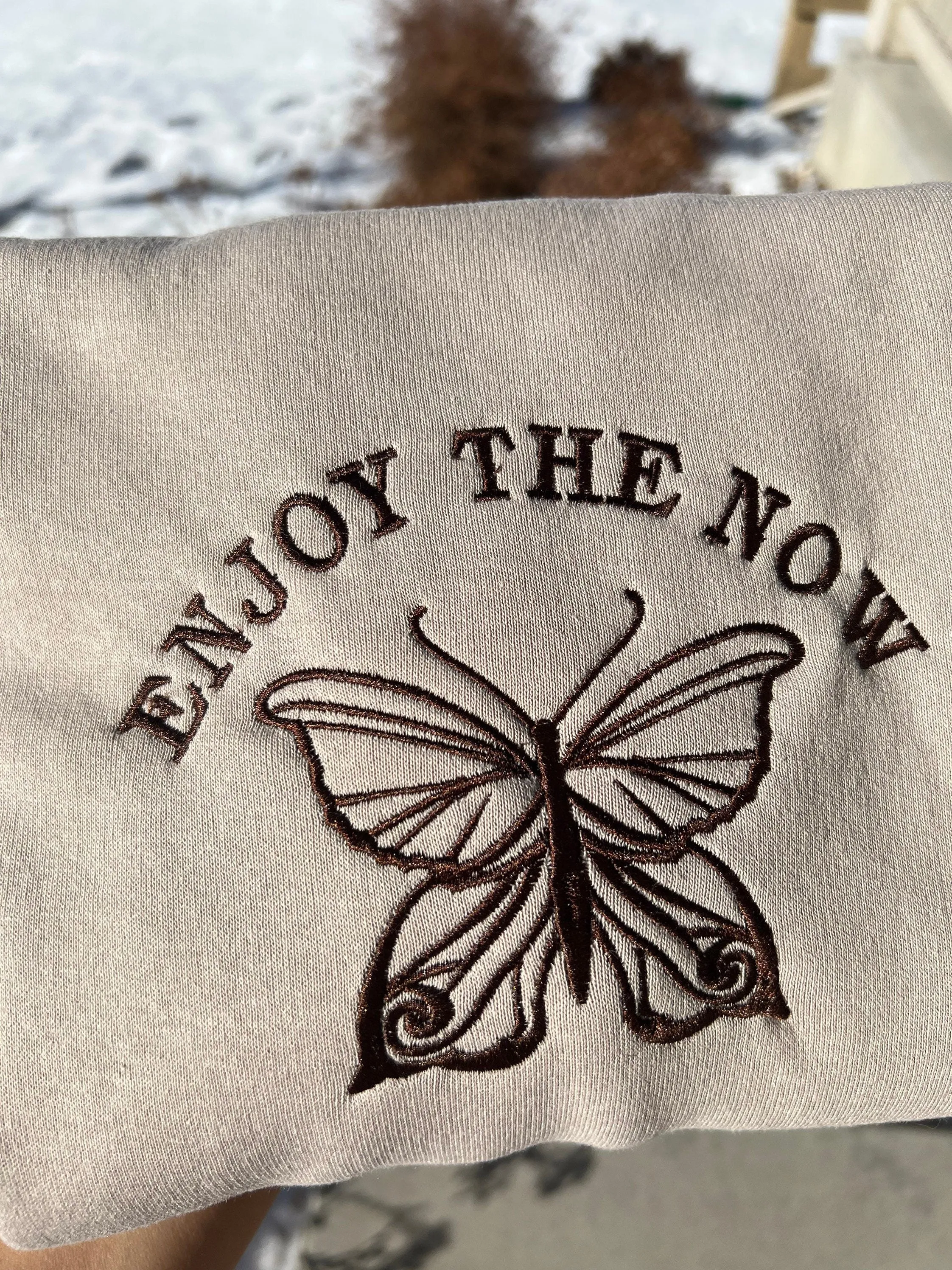 Enjoy the now Embroidered Sweatshirts