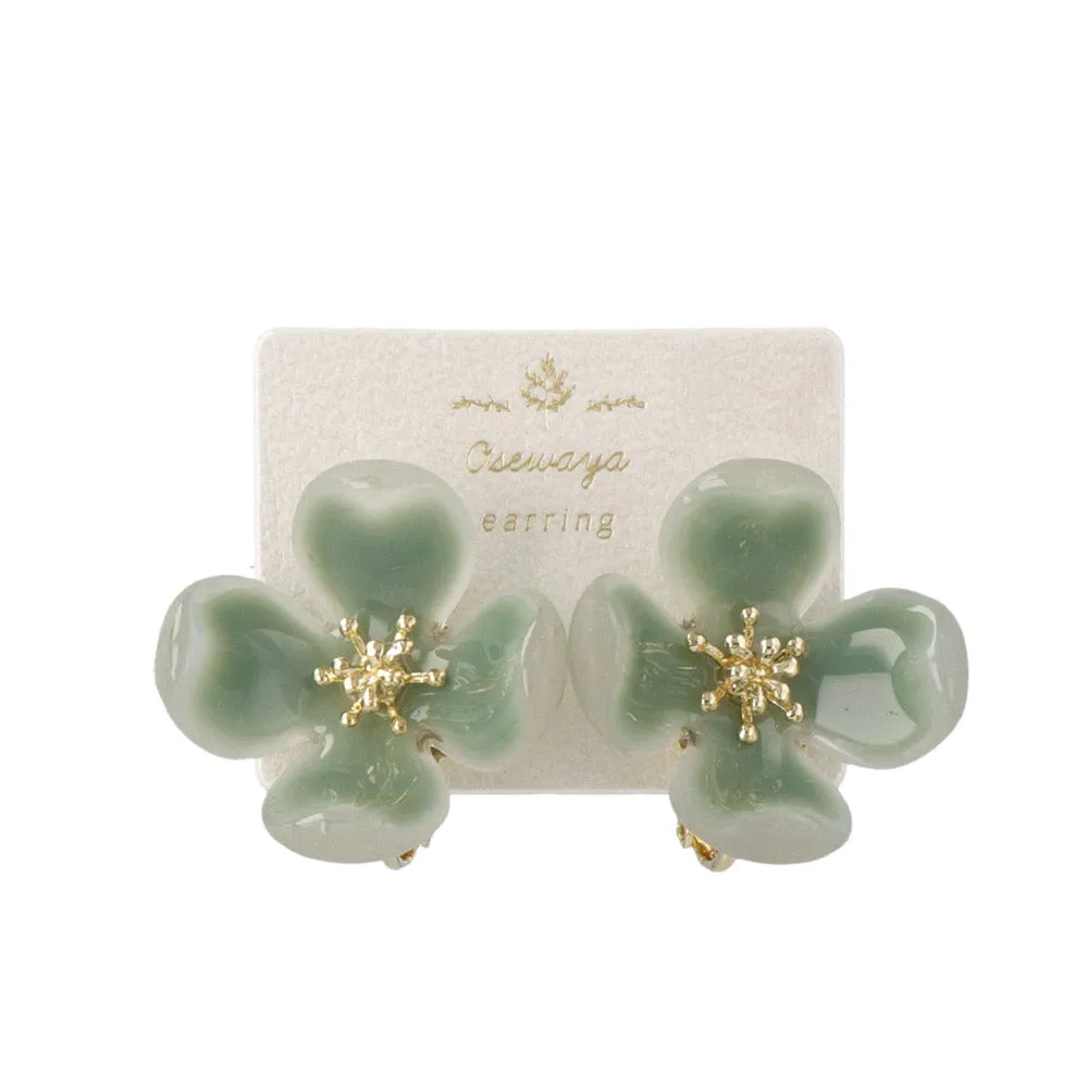 Medium Flower Clip Ons